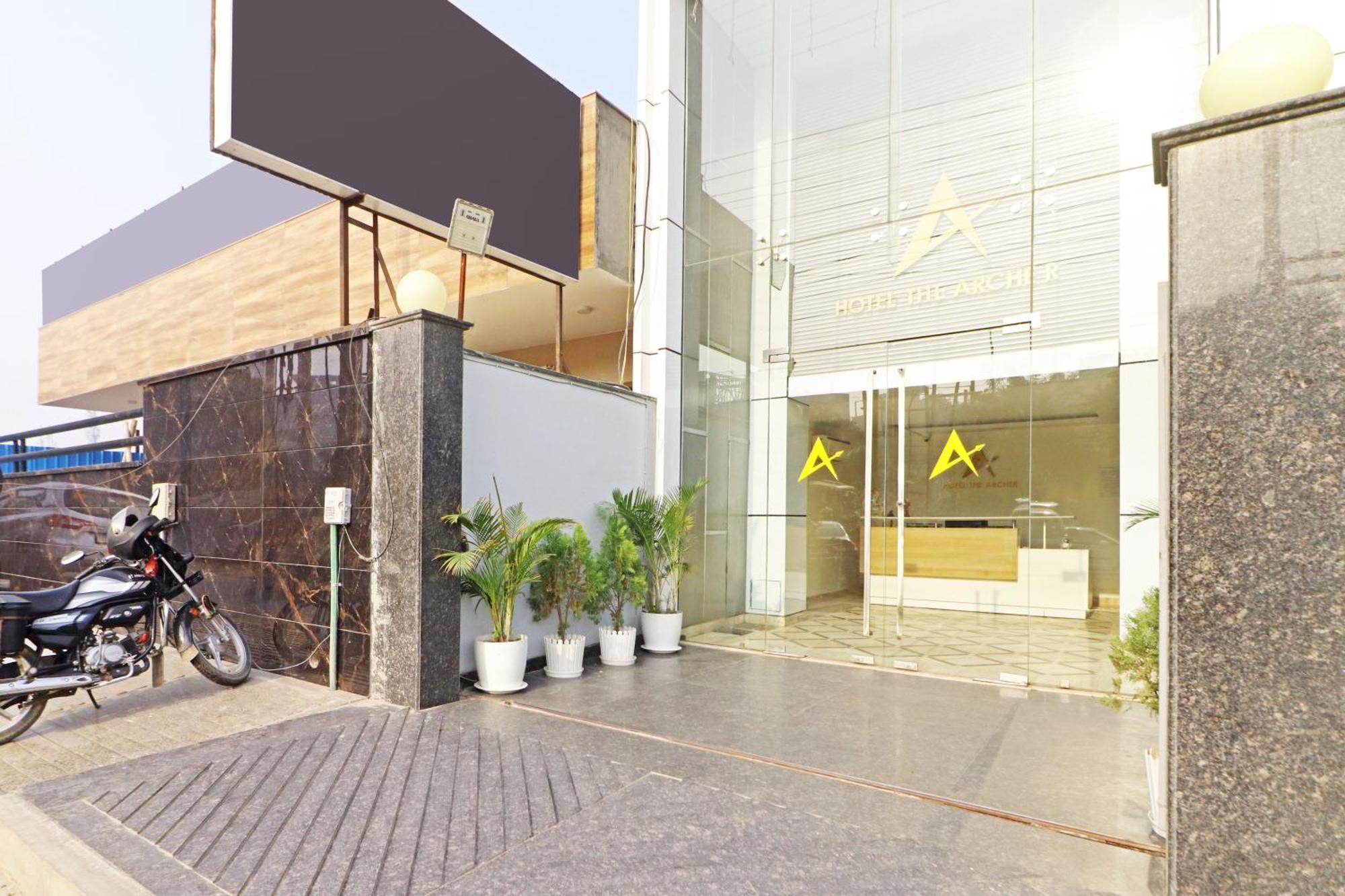 Hotel The Archer Artemis Hospital Road Sector 52 Gurgaon Dış mekan fotoğraf